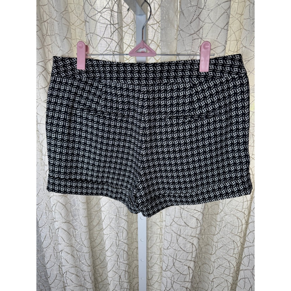 Express Classic Black & White Check‎ Shorts Pleated Front Side Zipper Size 8 - Picture 2 of 8